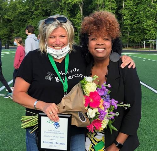 De Thomas, MS Teacher of the Year