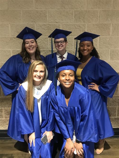 LNC Graduates 